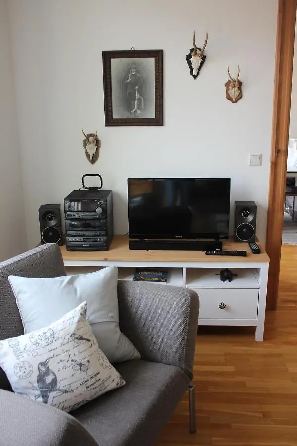 Traumhafte Etagenwohnung In Guenderzeitvilla Dresden Apartment